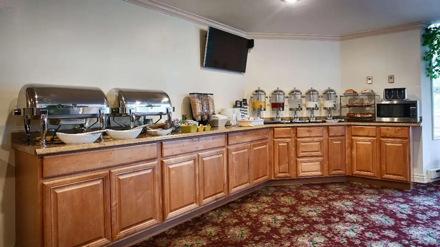 Best Western Country Lane Inn Lobby