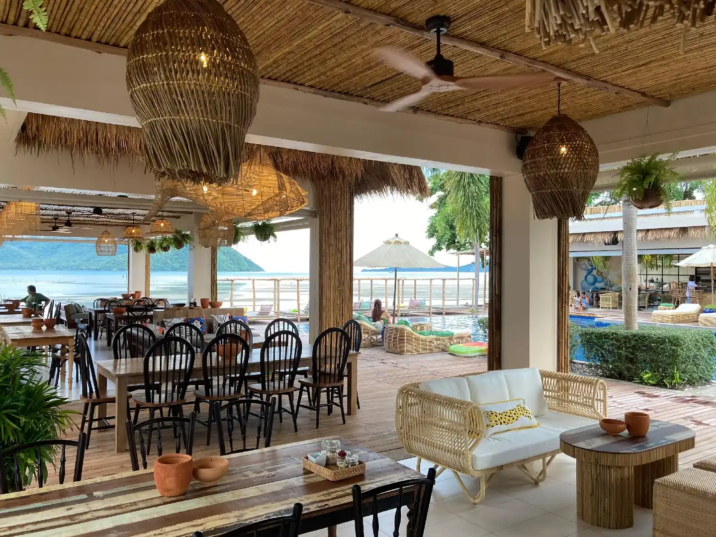 Selina Serenity Rawai Resort & Cowork Phuket Bar