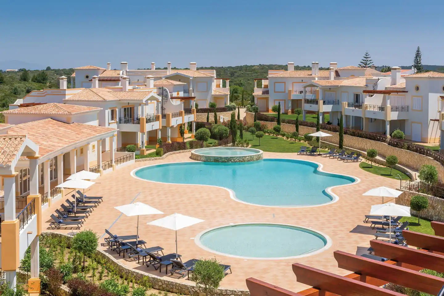 NAU Salema Beach Village Aussenansicht