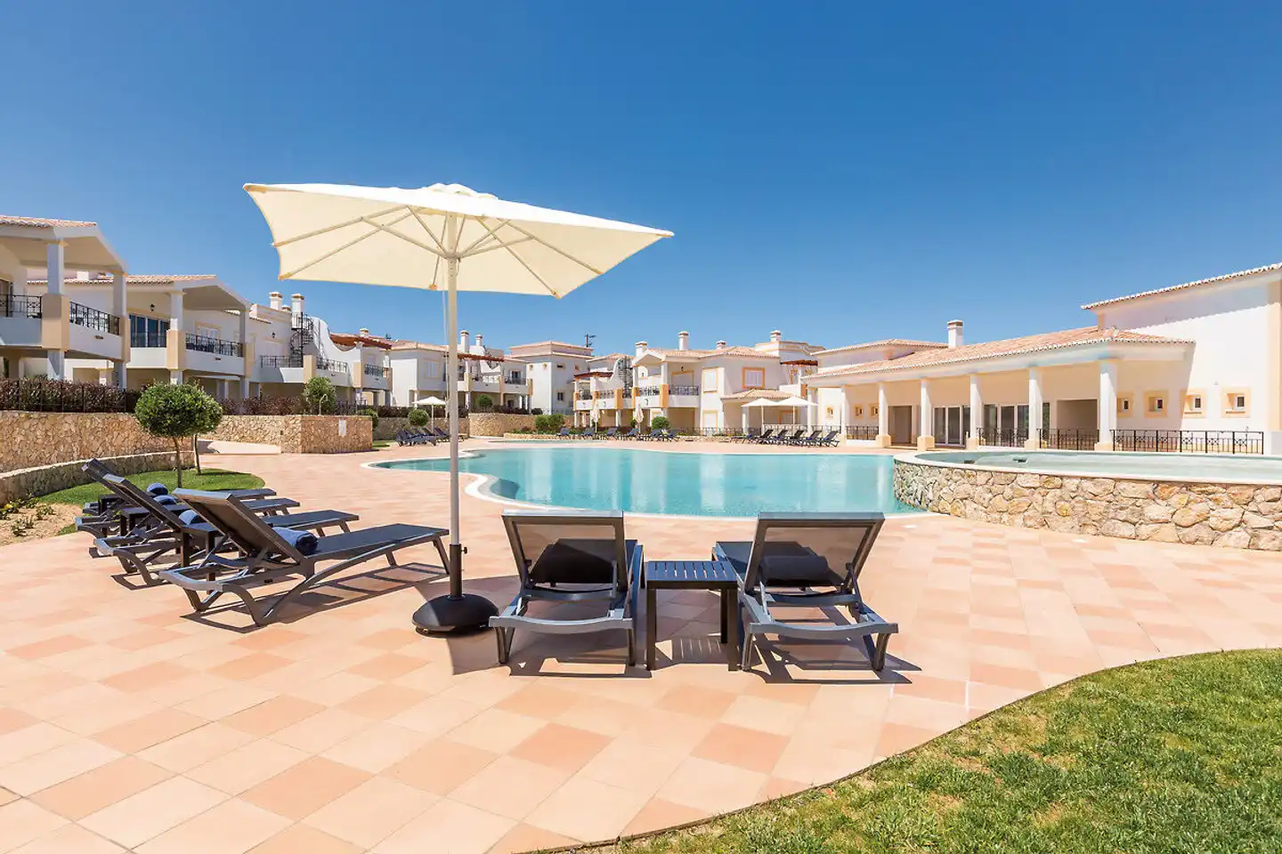 NAU Salema Beach Village Pool