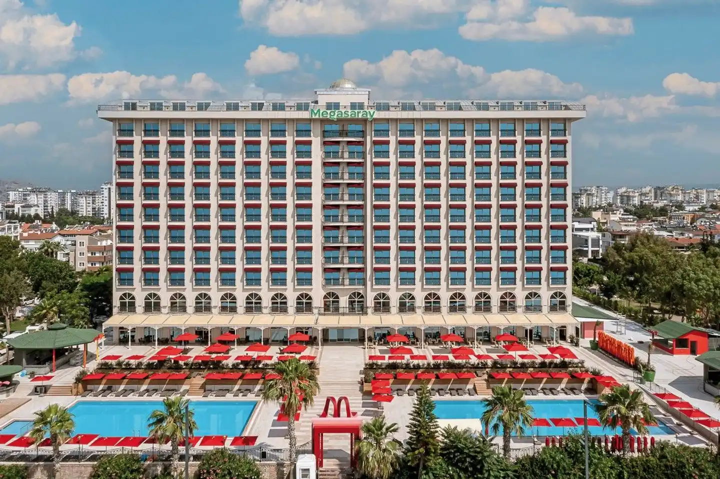 Megasaray Westbeach Antalya Aussenansicht