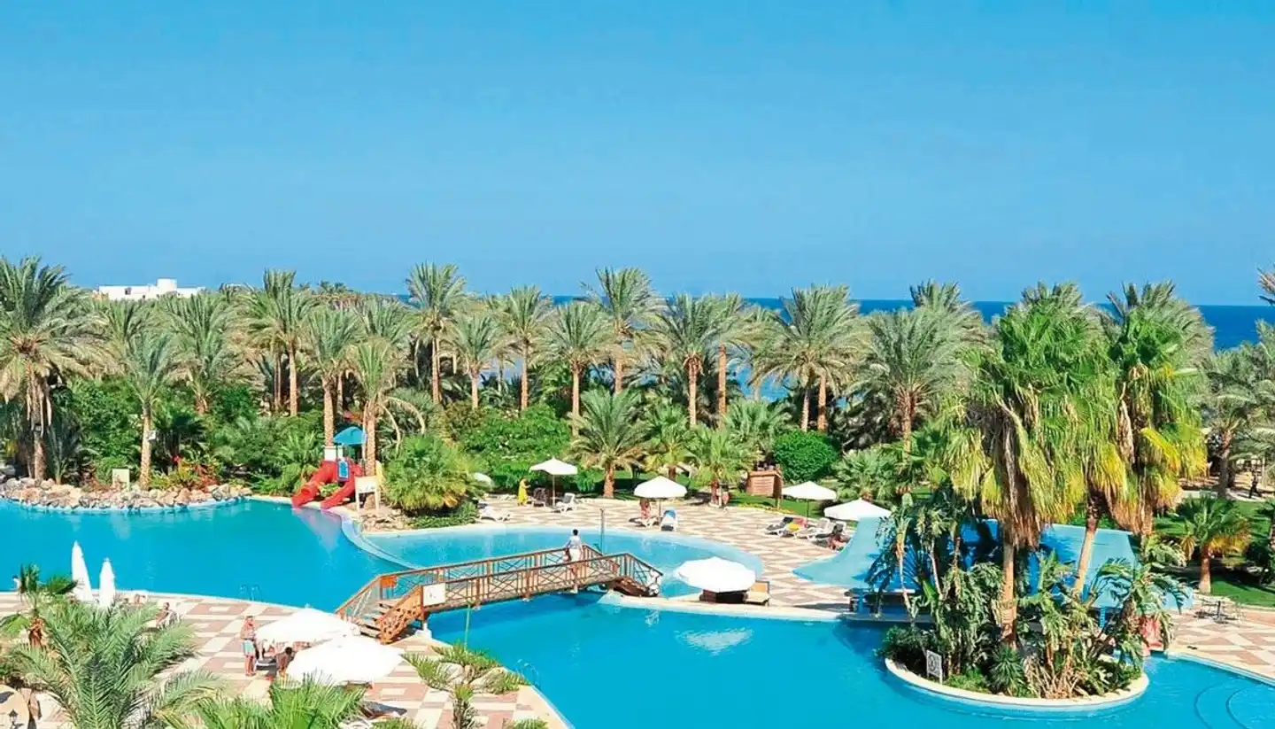 Brayka Bay Resort Pool