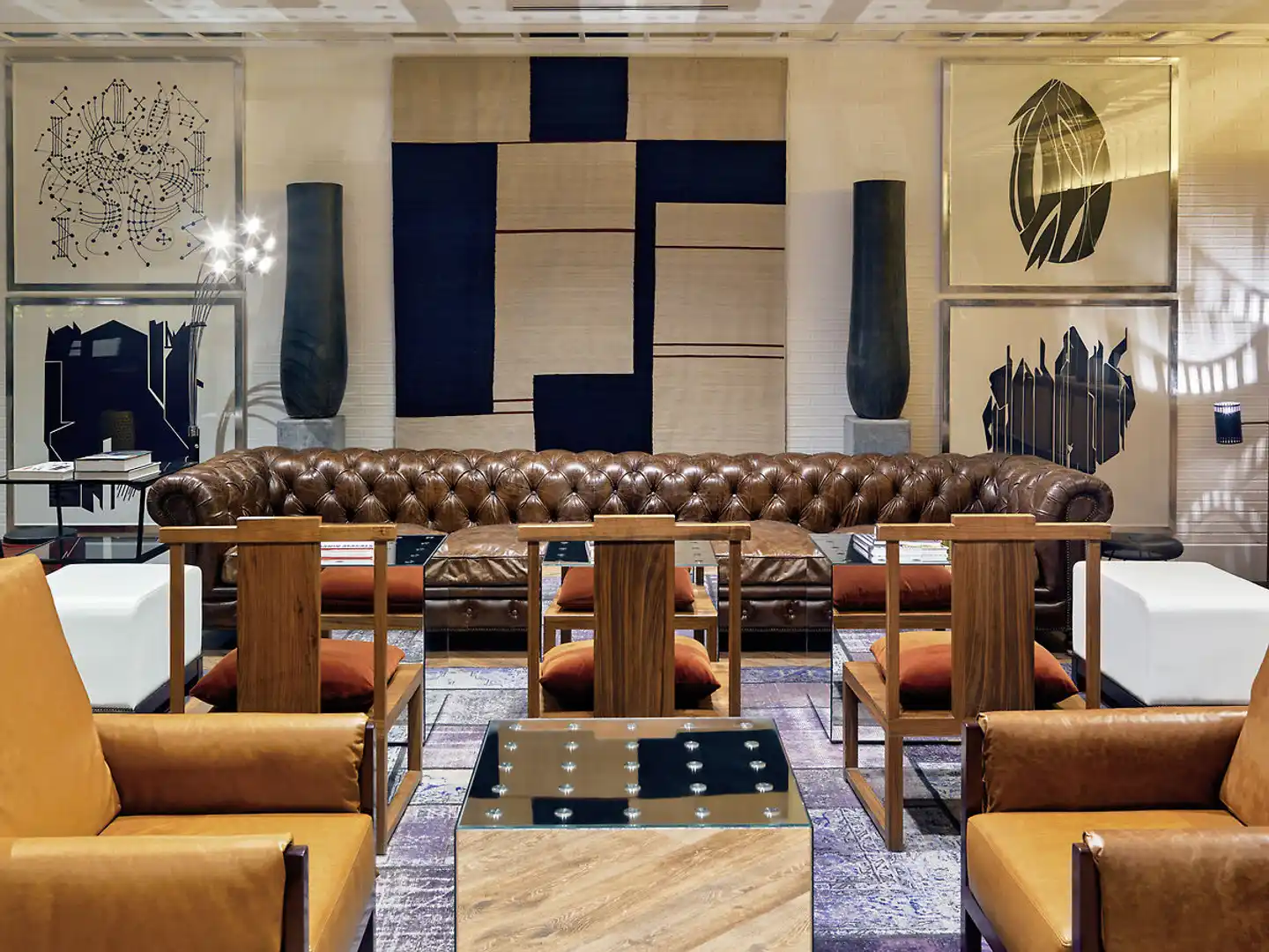 H10 Metropolitan Bar