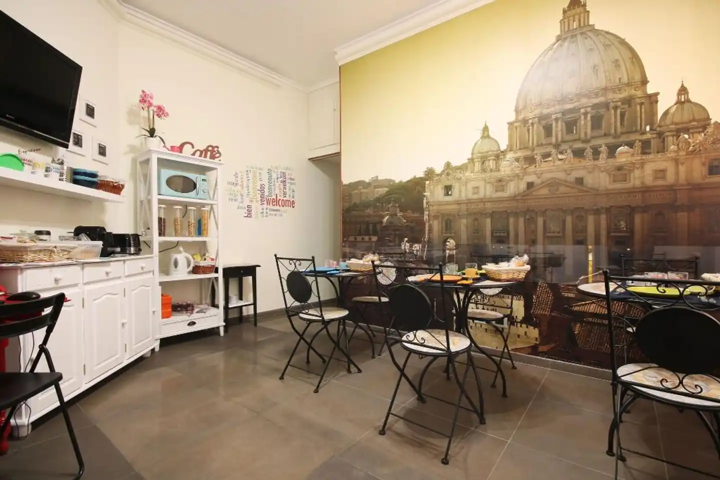 Vatication B&B Bar
