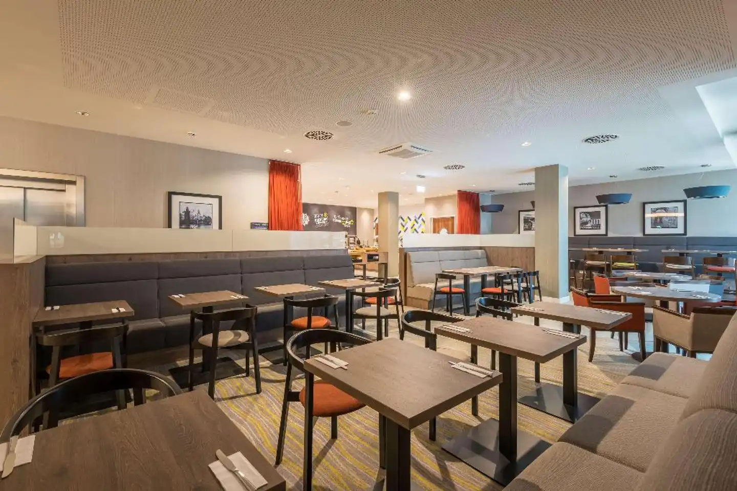 Hampton by Hilton Munich City West Restaurant