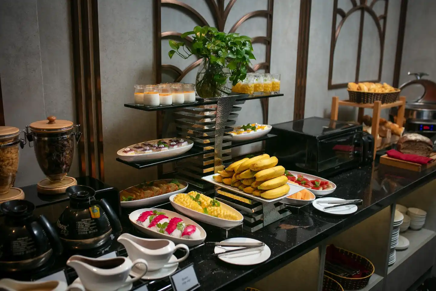 May De Ville Legend Hotel & Spa Restaurant