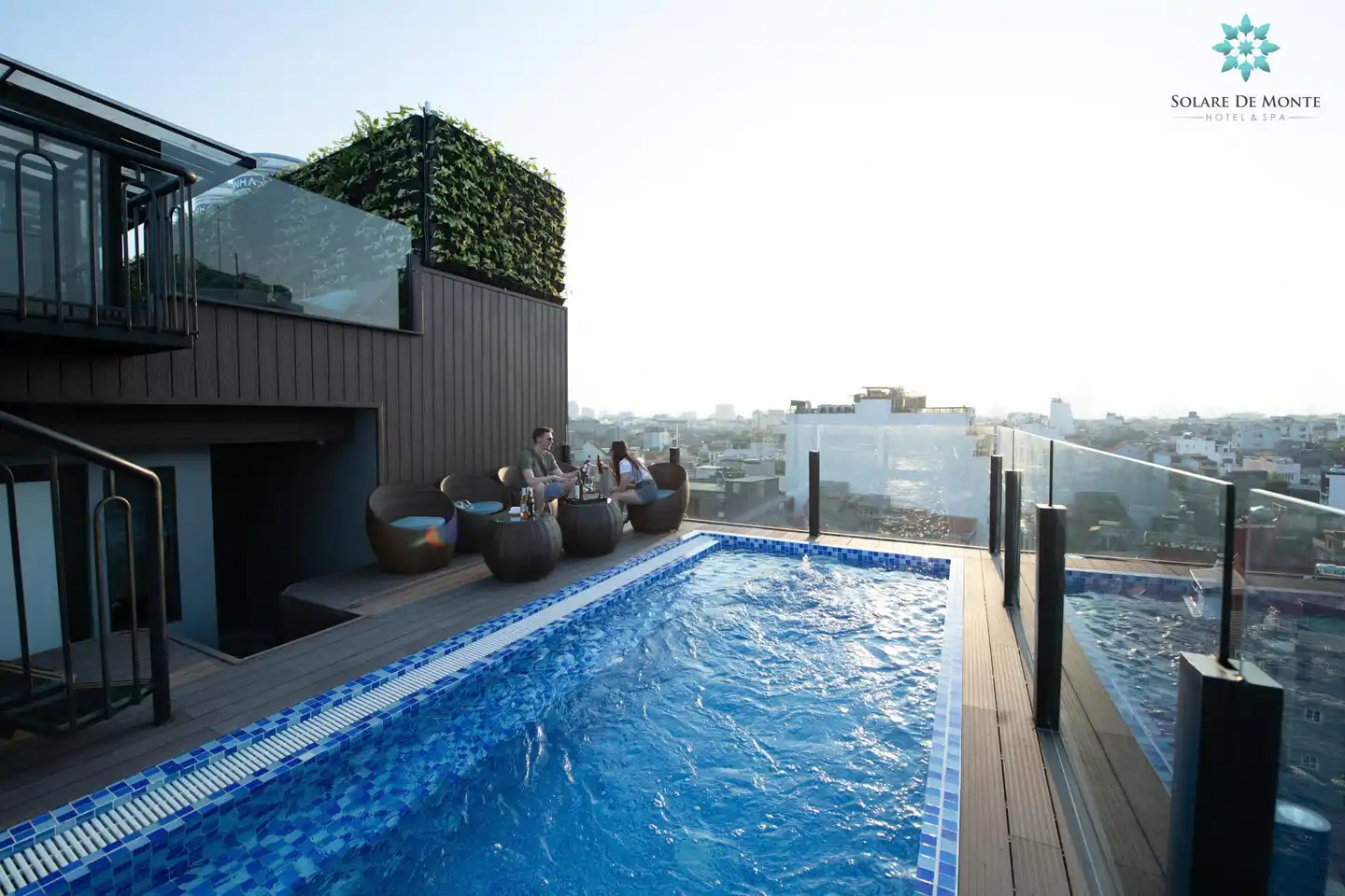 May De Ville Legend Hotel & Spa Pool