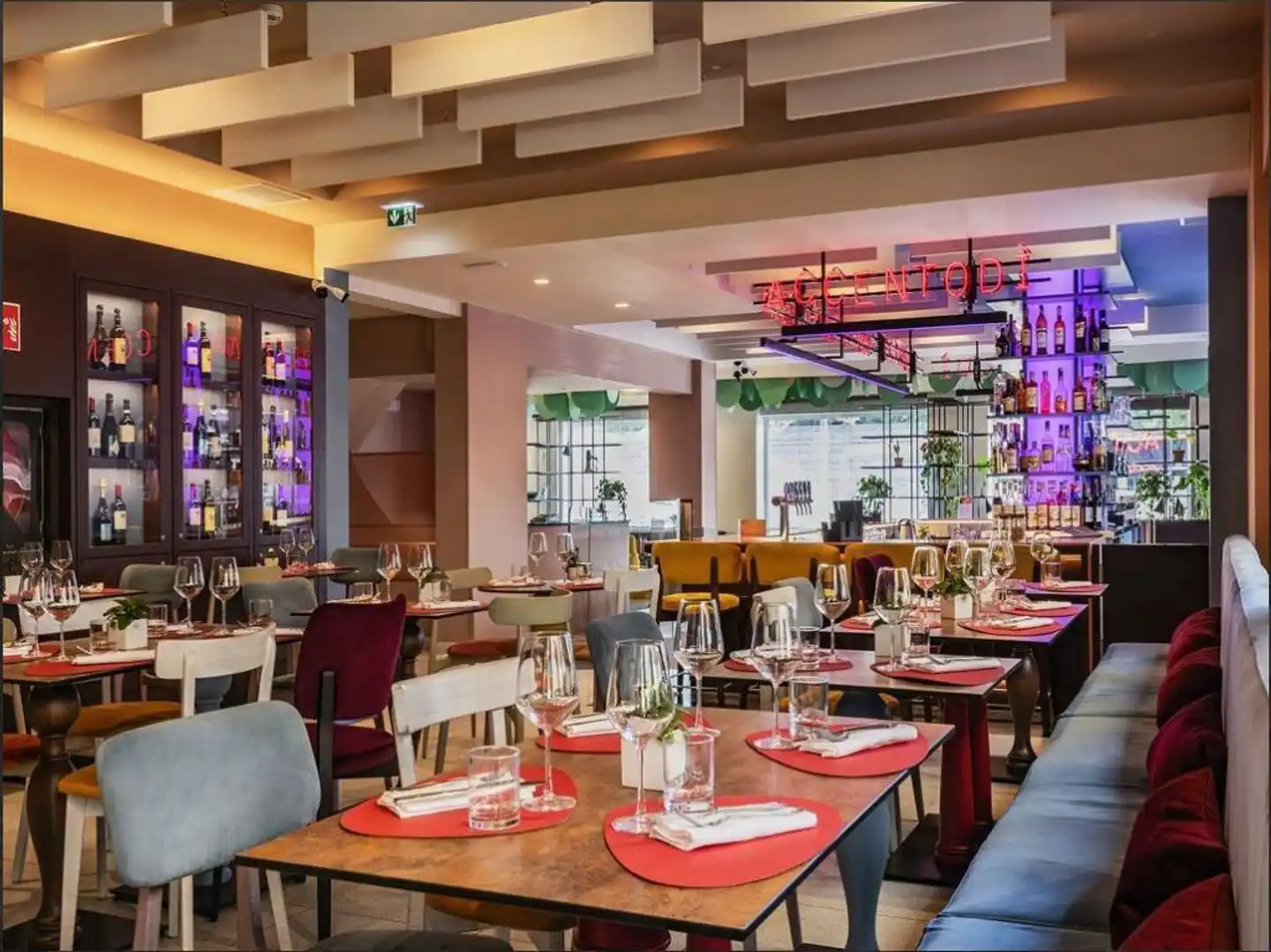 Adesso Hotel Restaurant