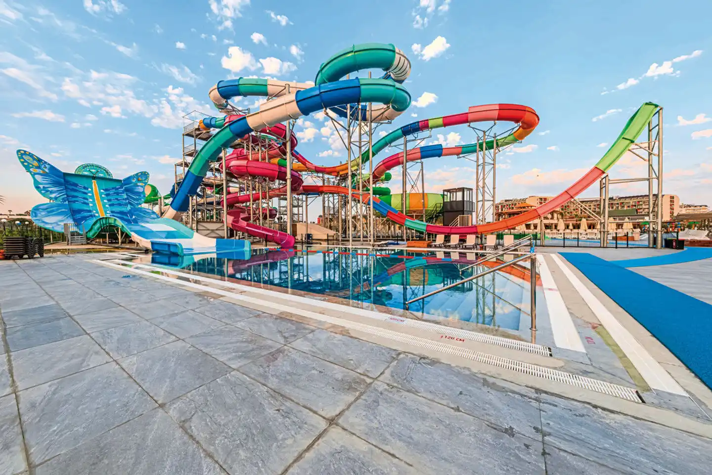 Dream Fun World Pool