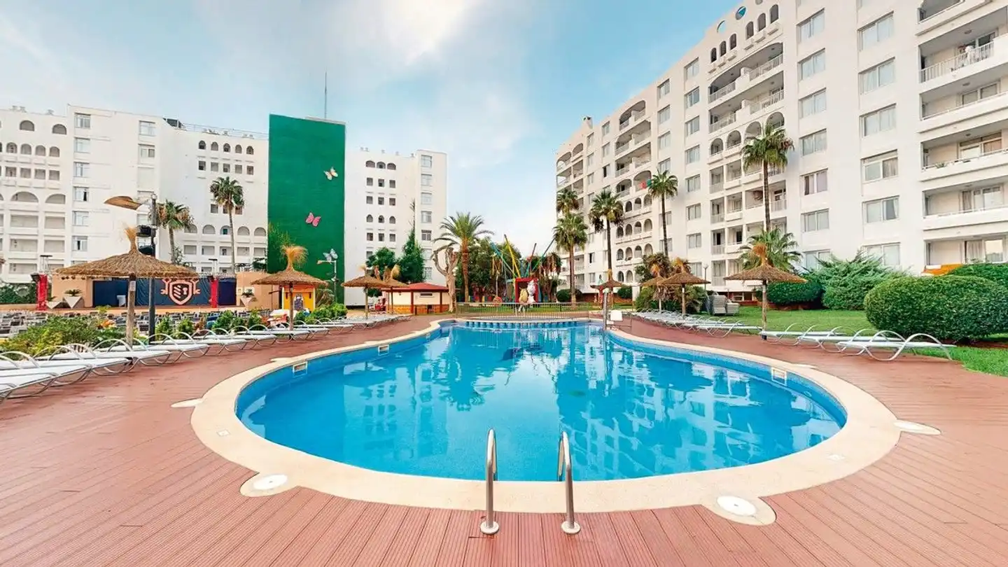 HYB Eurocalas Pool