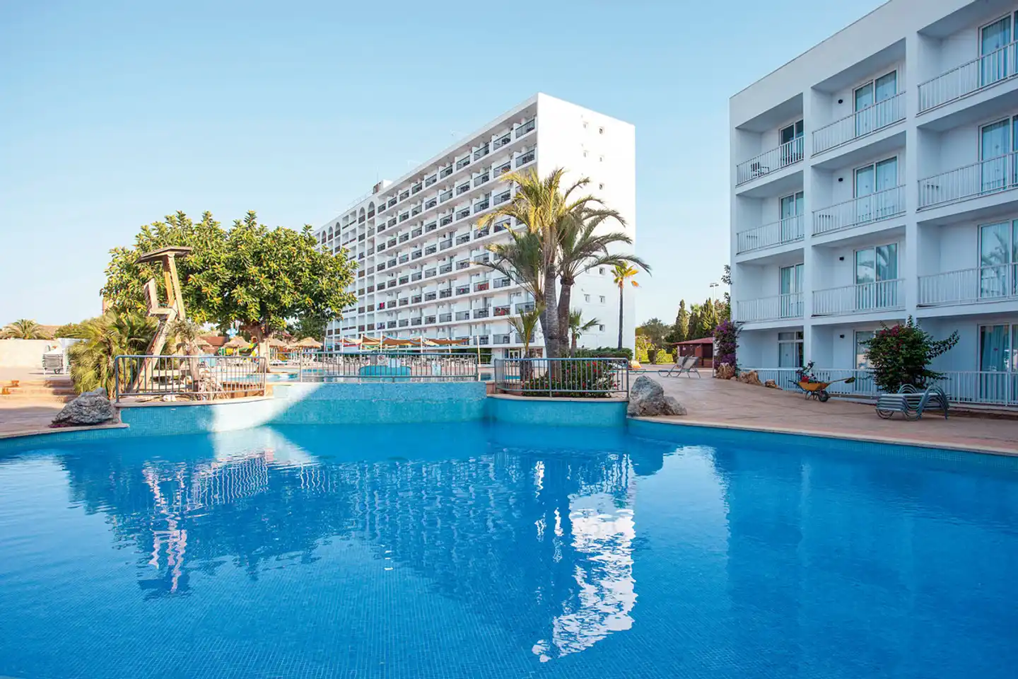 HYB Eurocalas Pool