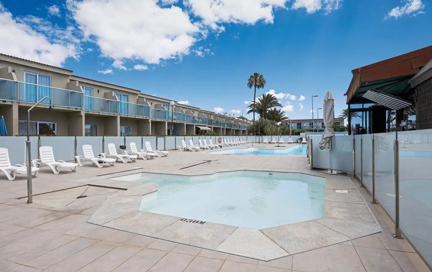 SMARTR Maspalomas Corinto Pool