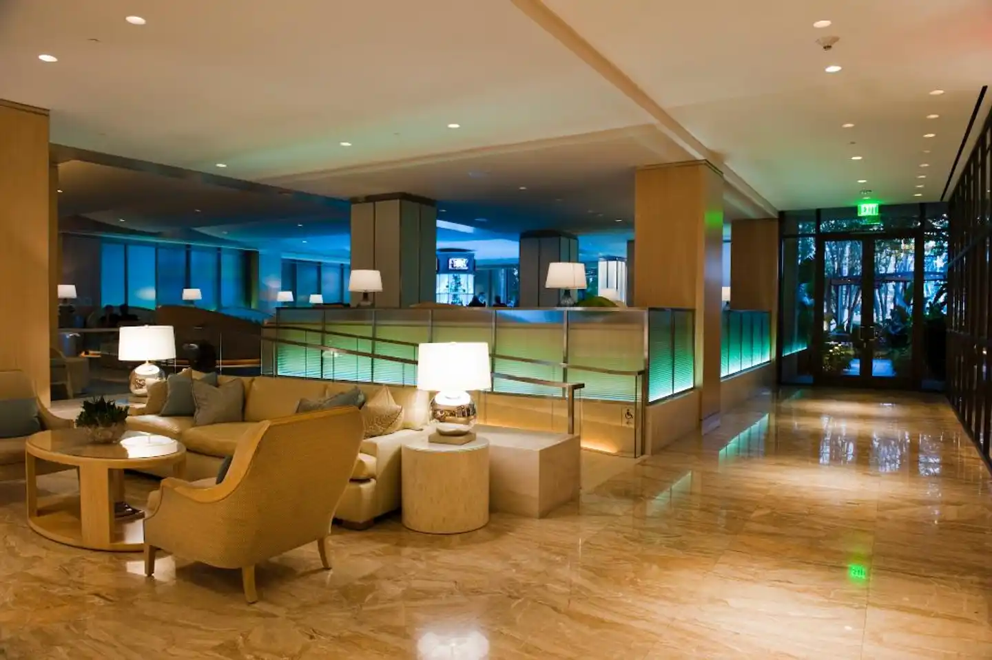 Island Hotel Newport Beach Bar