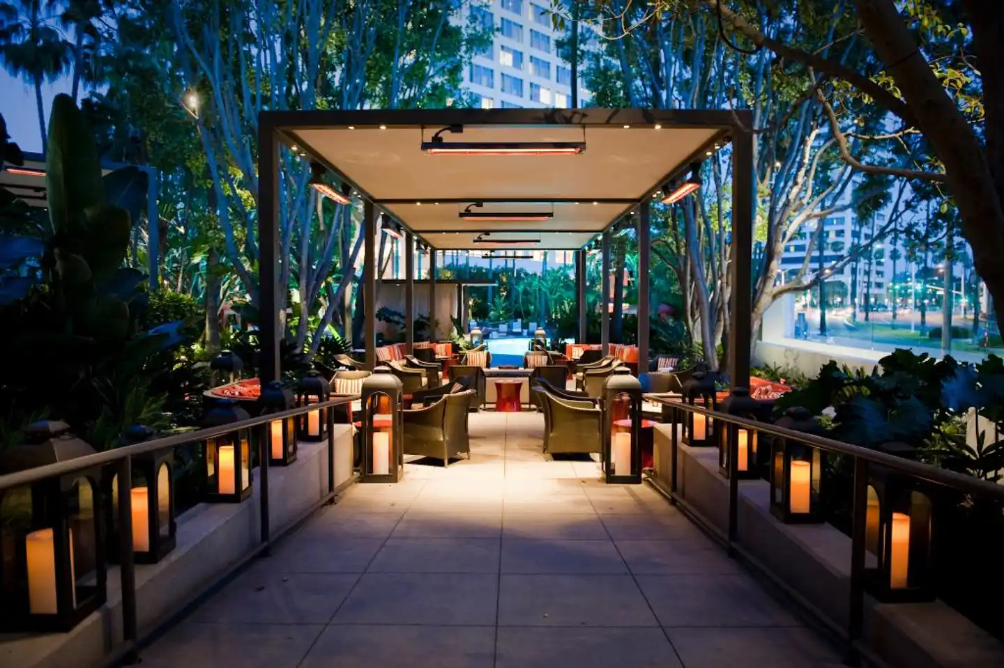 Island Hotel Newport Beach Restaurant