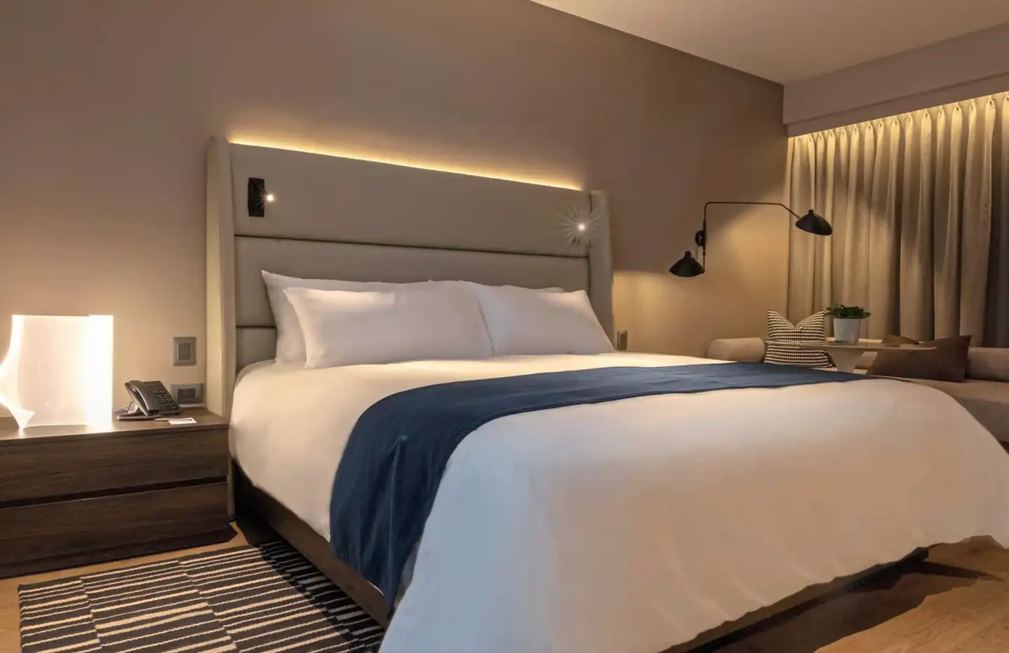 Wyndham Grand Costa Del Sol Lima Airport Wohnbeispiel
