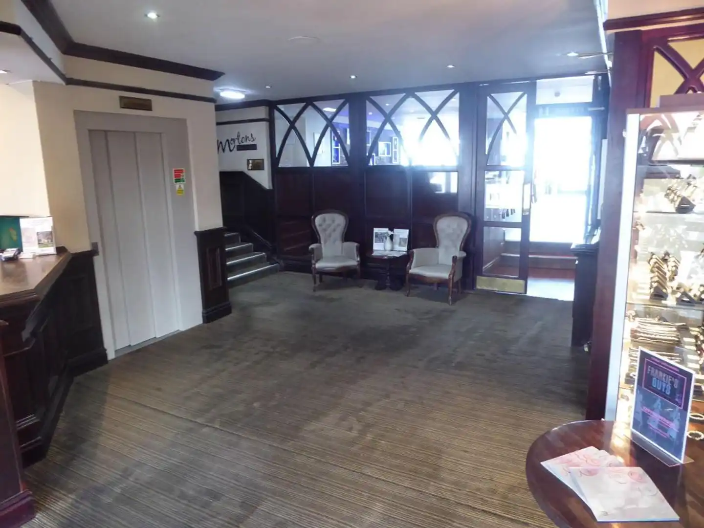 Best Western The Hatfield Hotel Lobby