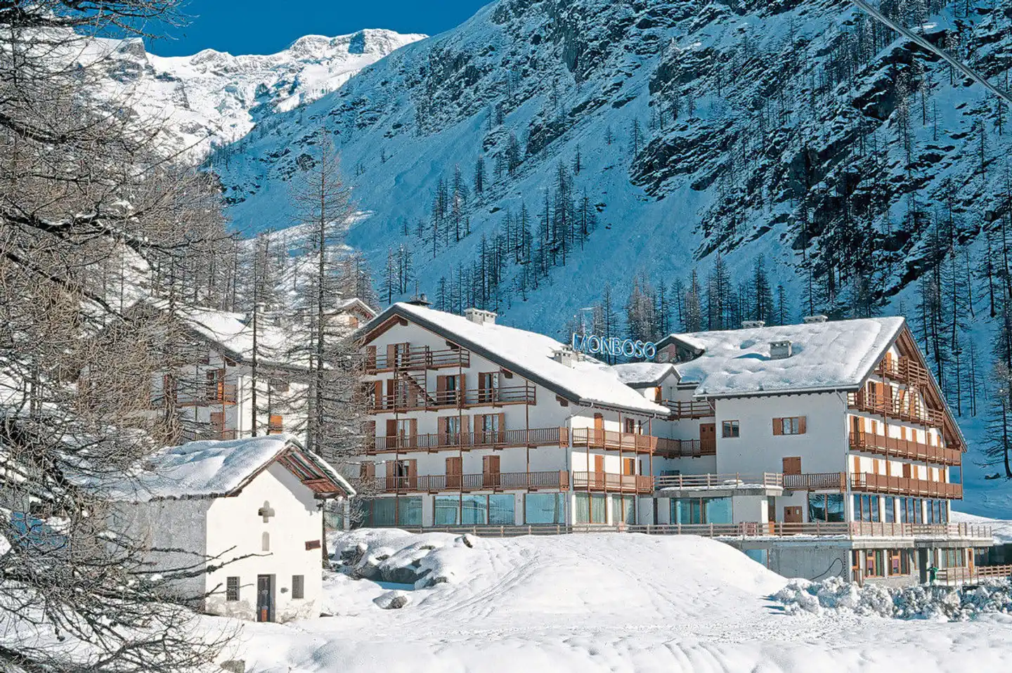 Hotel La Trinité Monboso Aussenansicht
