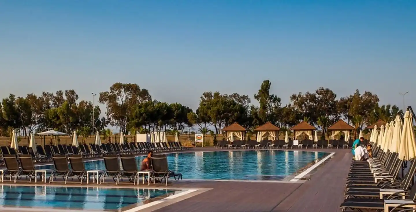 Eftalia Marin Pool