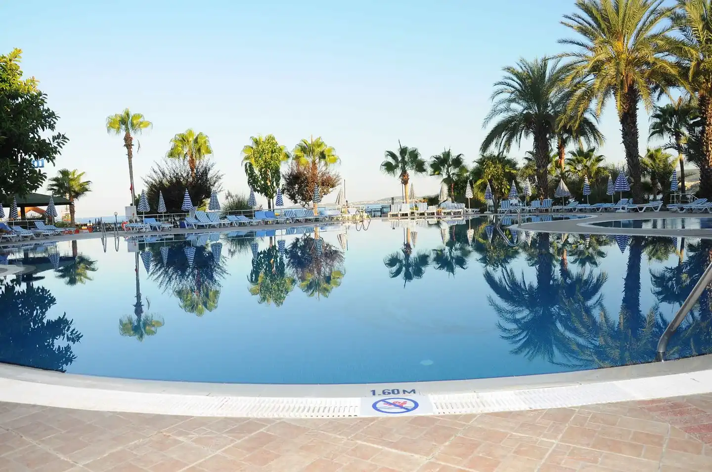Lonicera Resort & Spa Pool