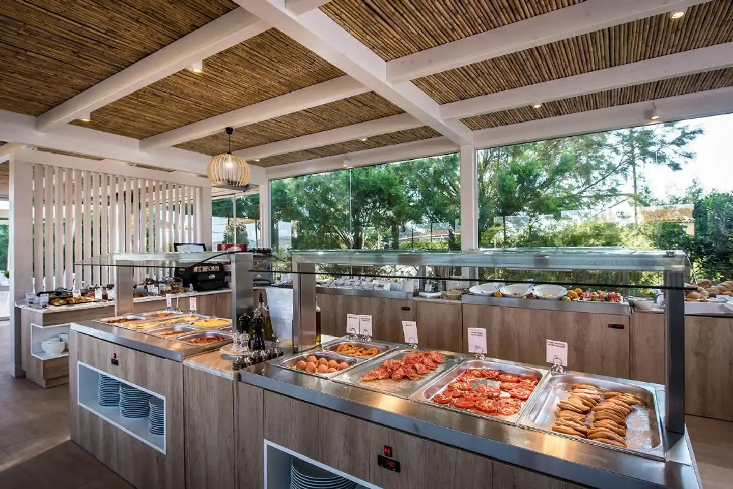 Paralos Lifestyle Beach Restaurant