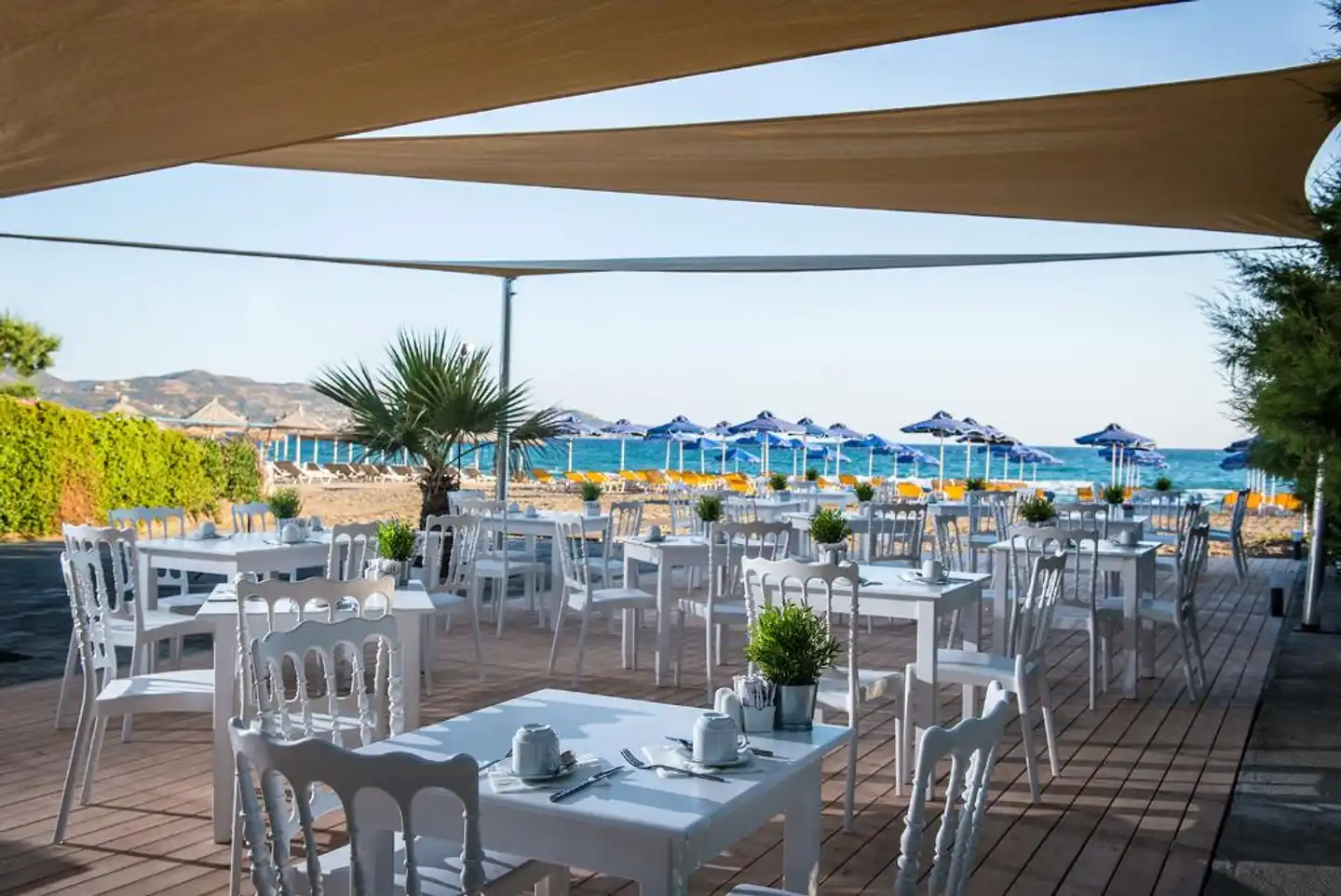 Paralos Lifestyle Beach Restaurant