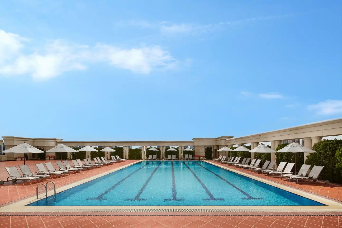 Istanbul Marriott Hotel Asia Pool