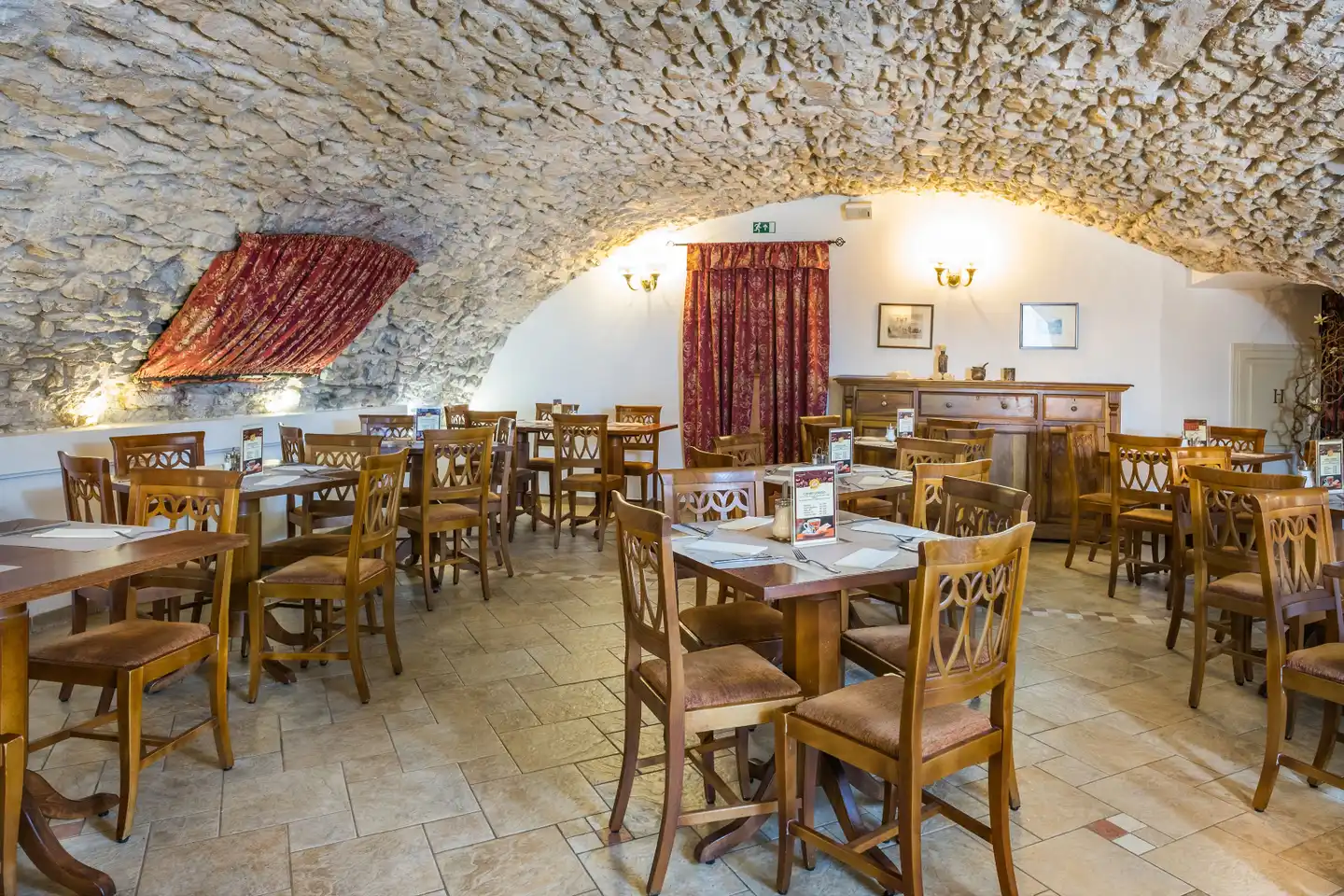 Hotel Bookquet Restaurant