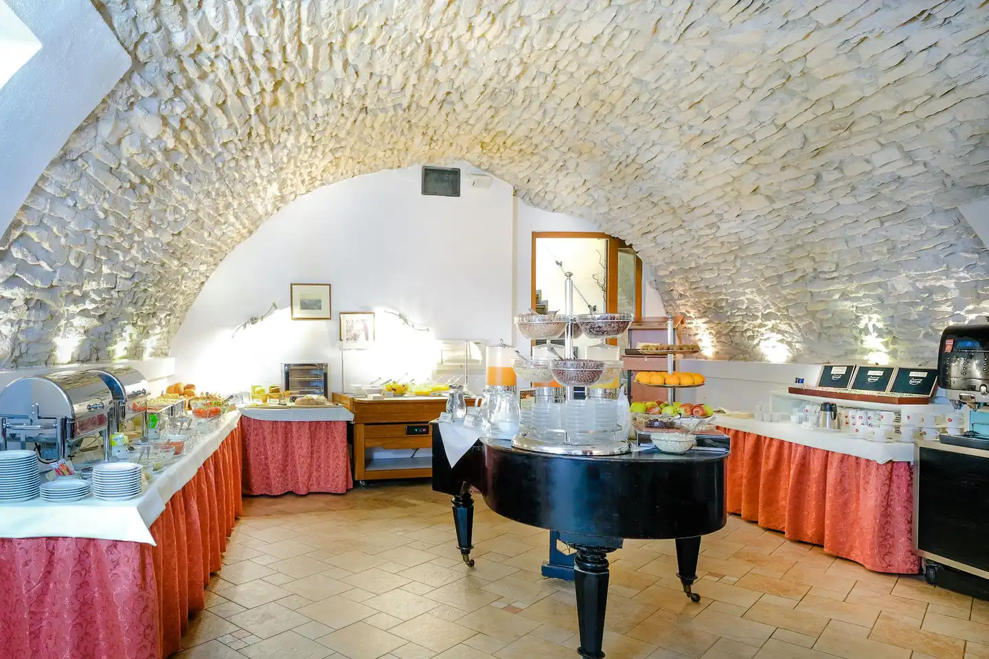 Hotel Bookquet Restaurant