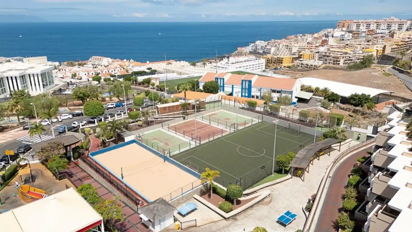 Landmar Costa Los Gigantes Aussenansicht