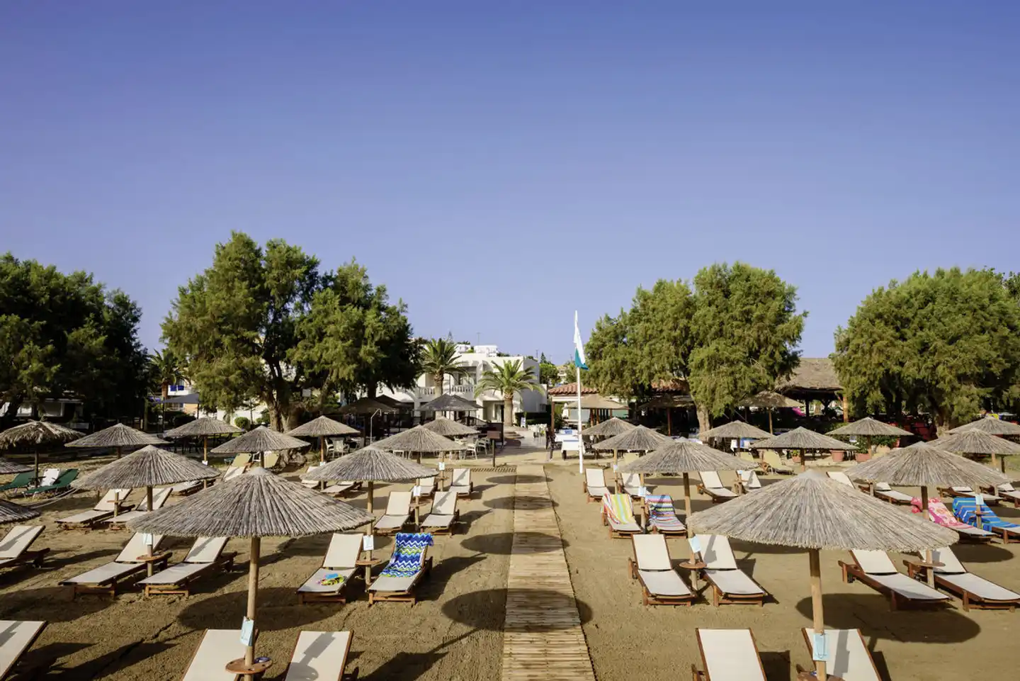 Atlantica Amalthia Beach Resort Strand