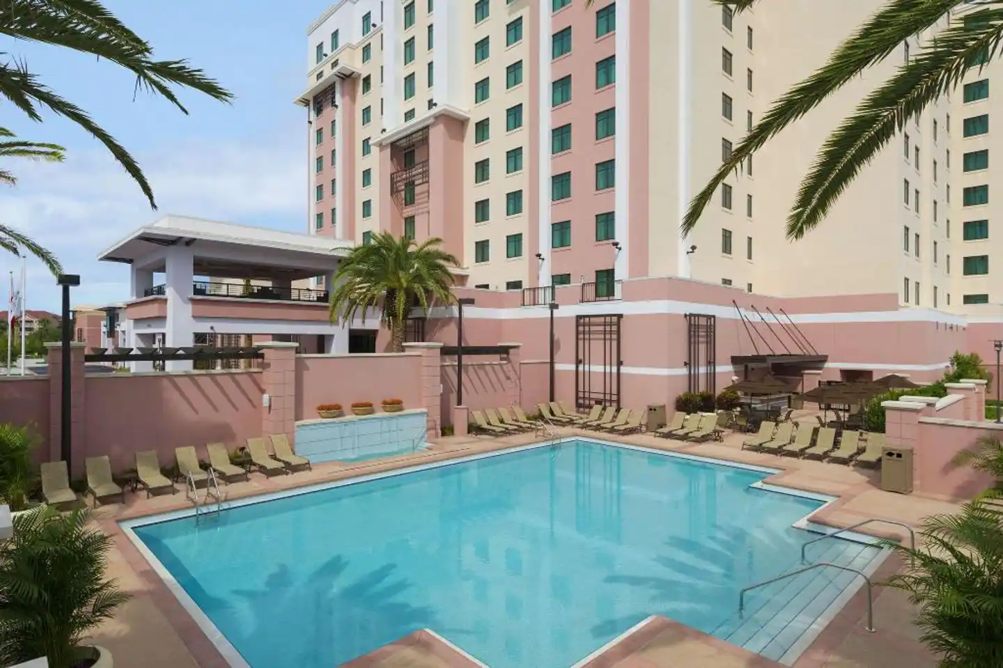 Embassy Suites by Hilton Orlando Lake Buena Vista South Pool