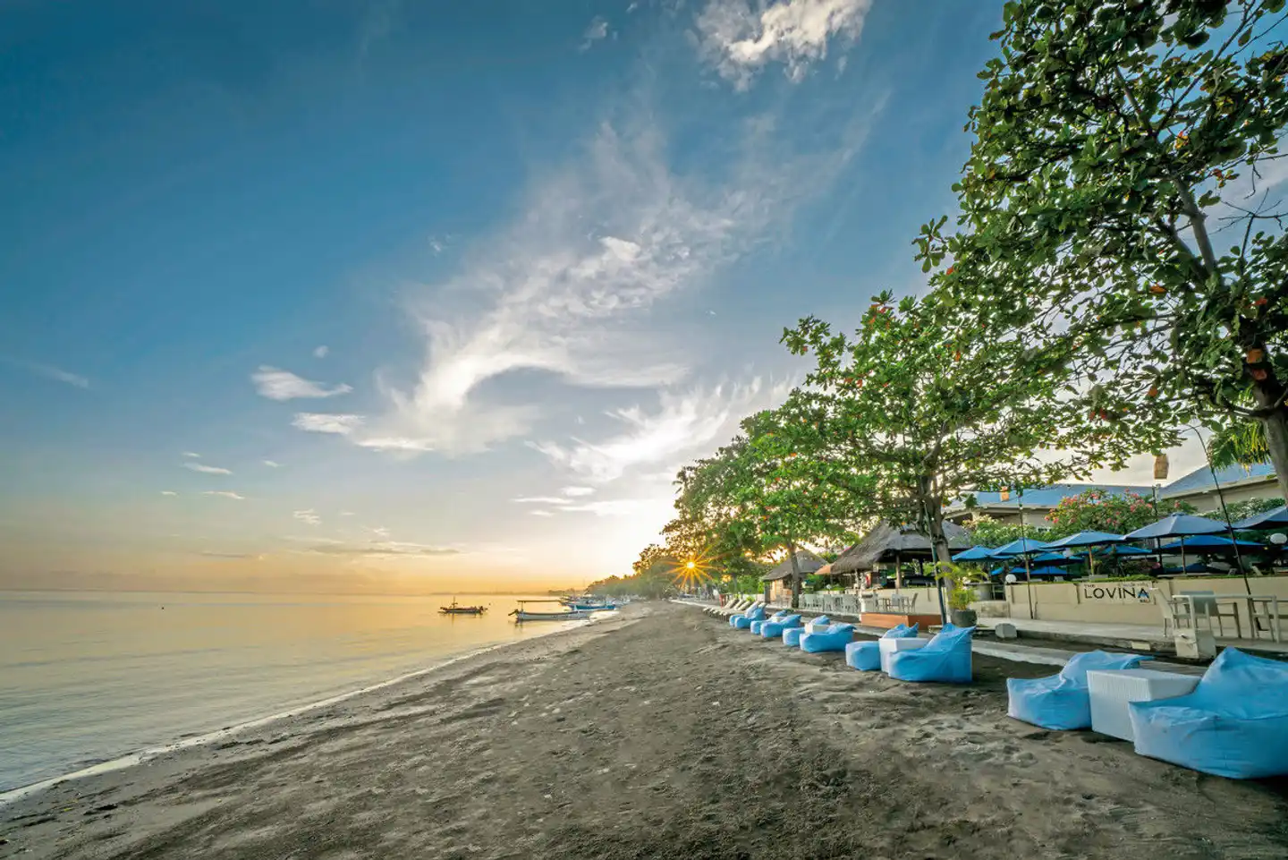 The Lovina Strand