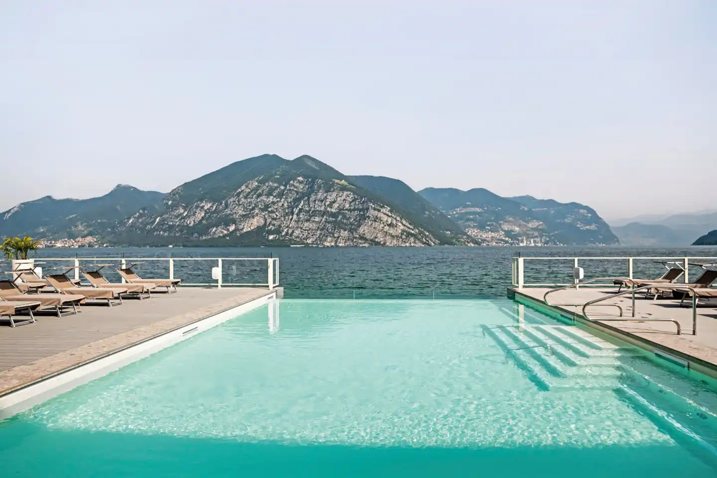 Araba Fenice Pool