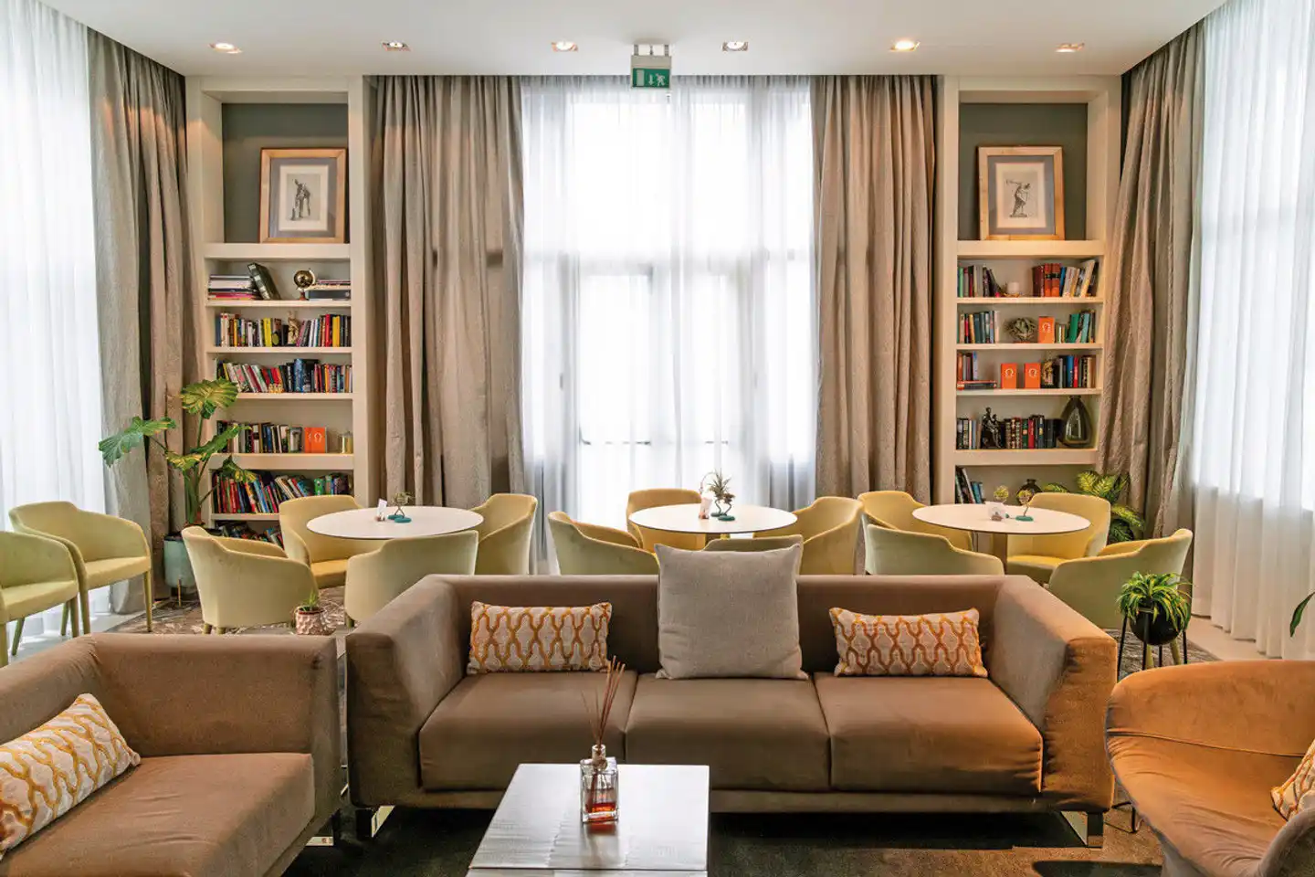 Araba Fenice Lobby