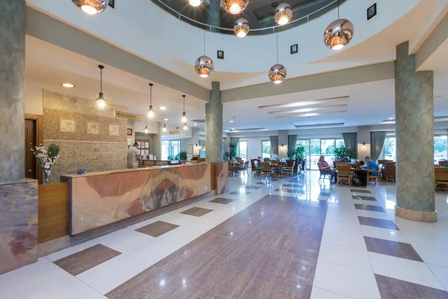 Side Breeze Hotel Lobby