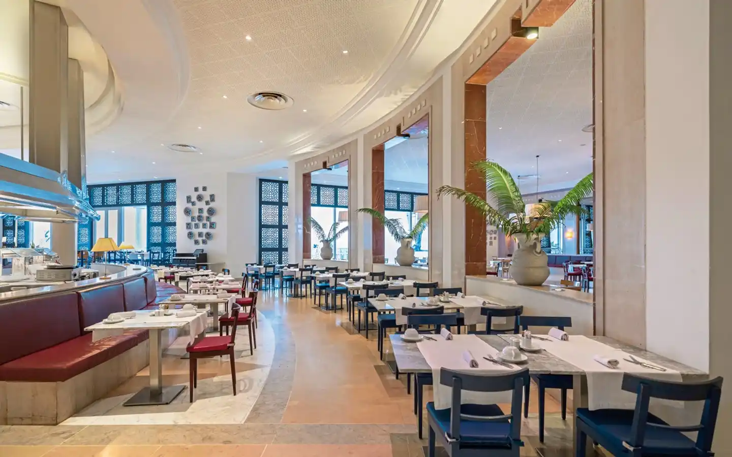 Radisson Blu Palace Resort & Thalasso Restaurant