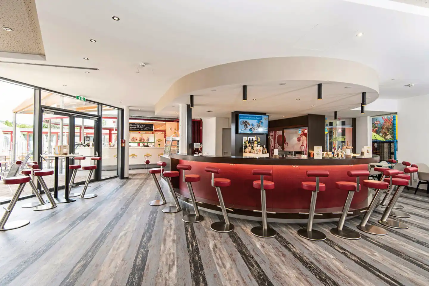 H2O Hotel-Therme-Resort Bar