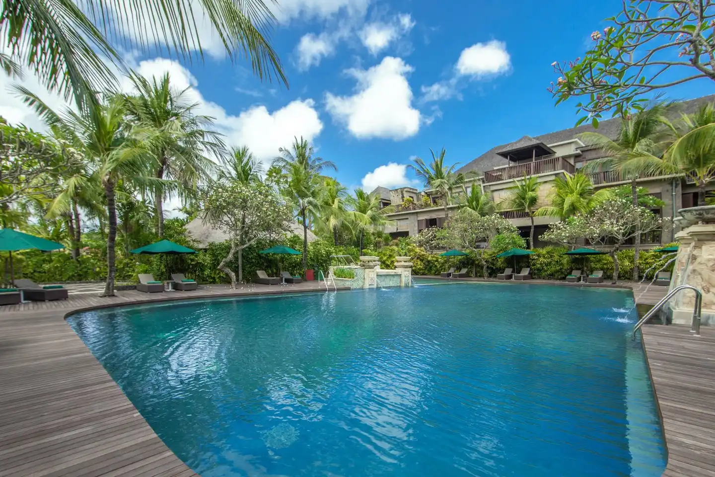 Legian Beach Hotel Pool