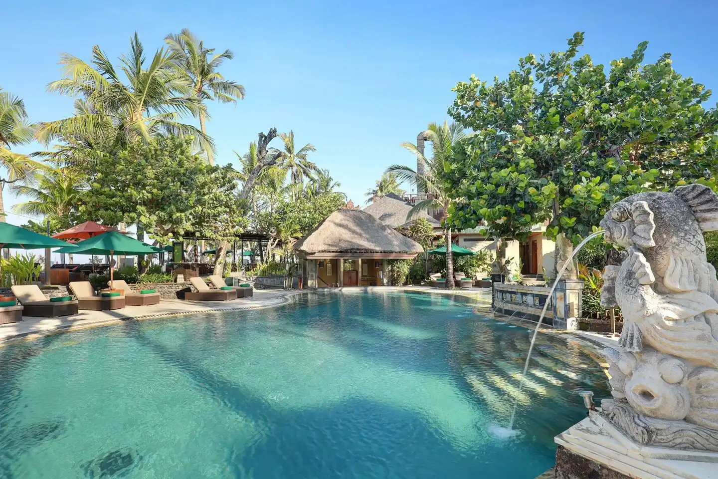 Legian Beach Hotel Pool