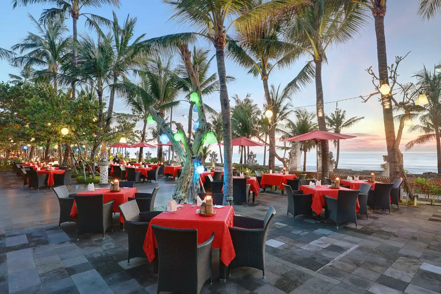 Legian Beach Hotel Restaurant