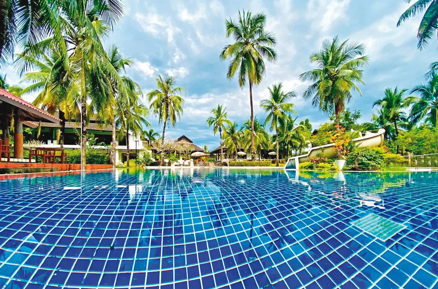 Palm Galleria Resort Pool