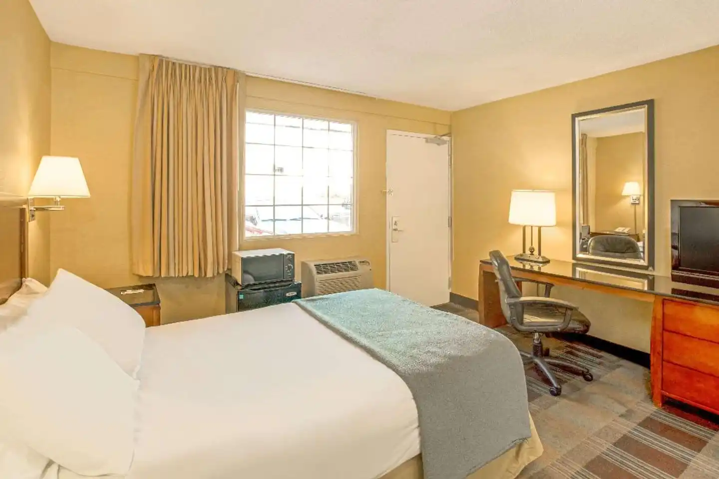 Travelodge by Wyndham Silver Spring Wohnbeispiel