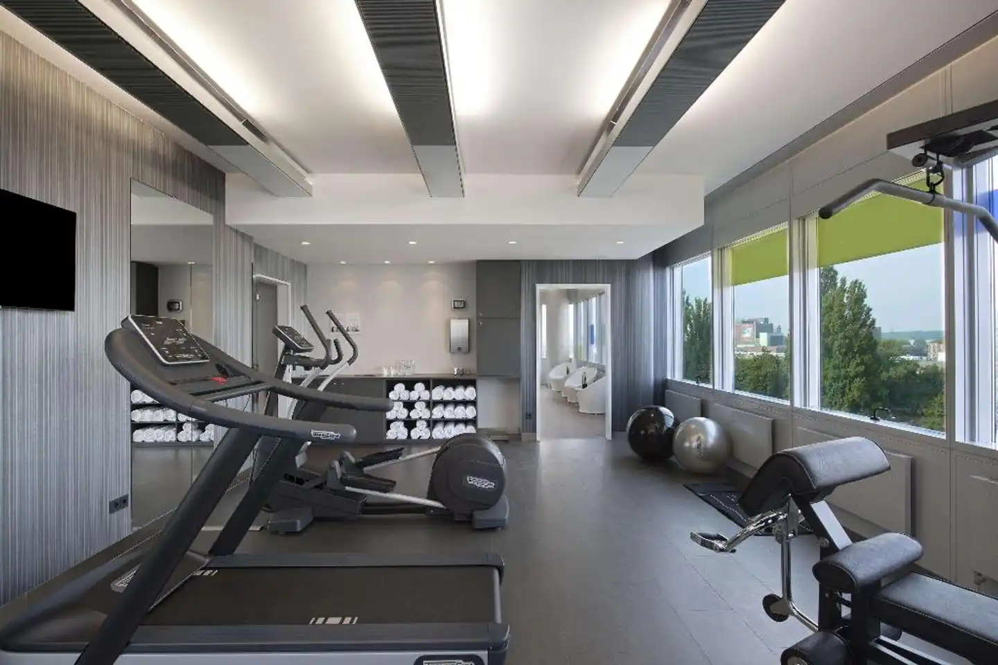 INNSIDE Düsseldorf Hafen Sport und Entertainment