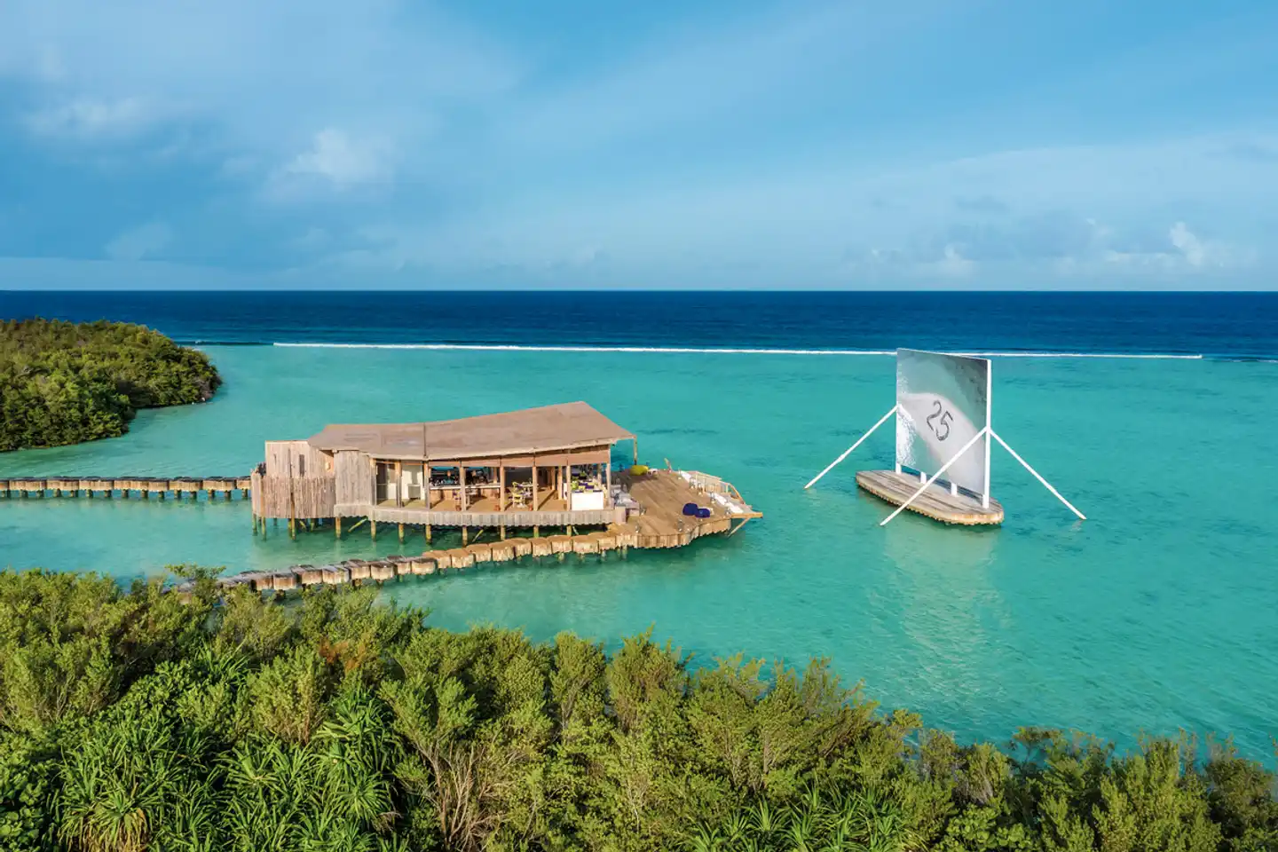 Soneva Jani Resort Aussenansicht