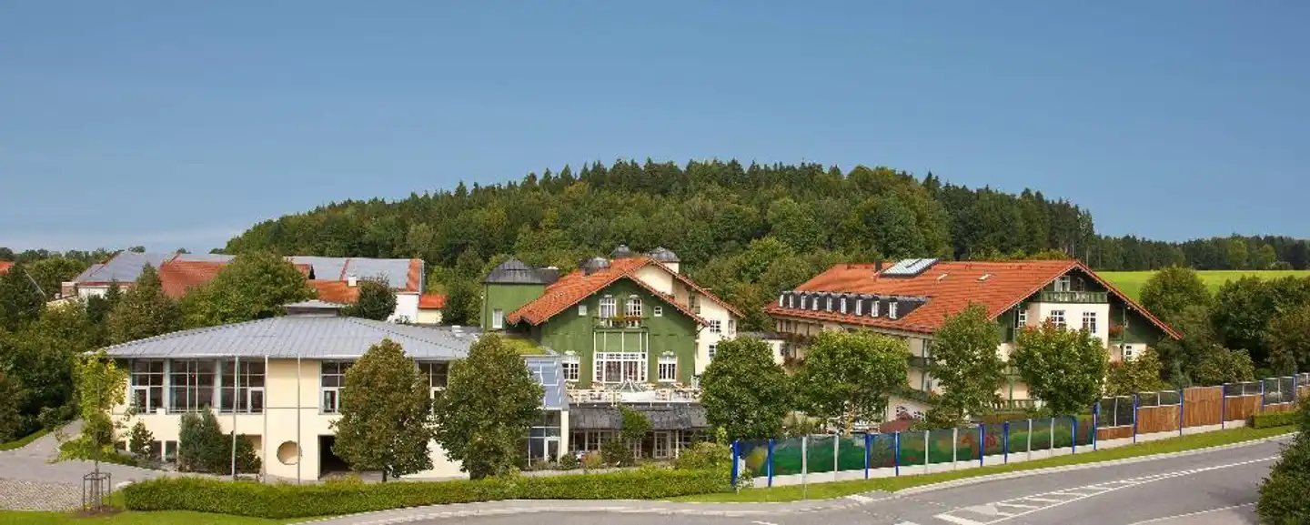 Best Western Premier Bayerischer Hof Miesbach Aussenansicht