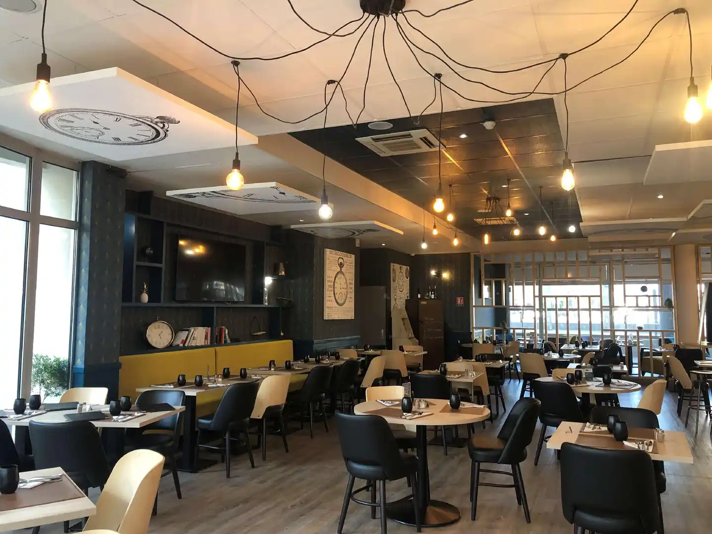 Kyriad Tours - Saint-Pierre-des-Corps - Gare Restaurant