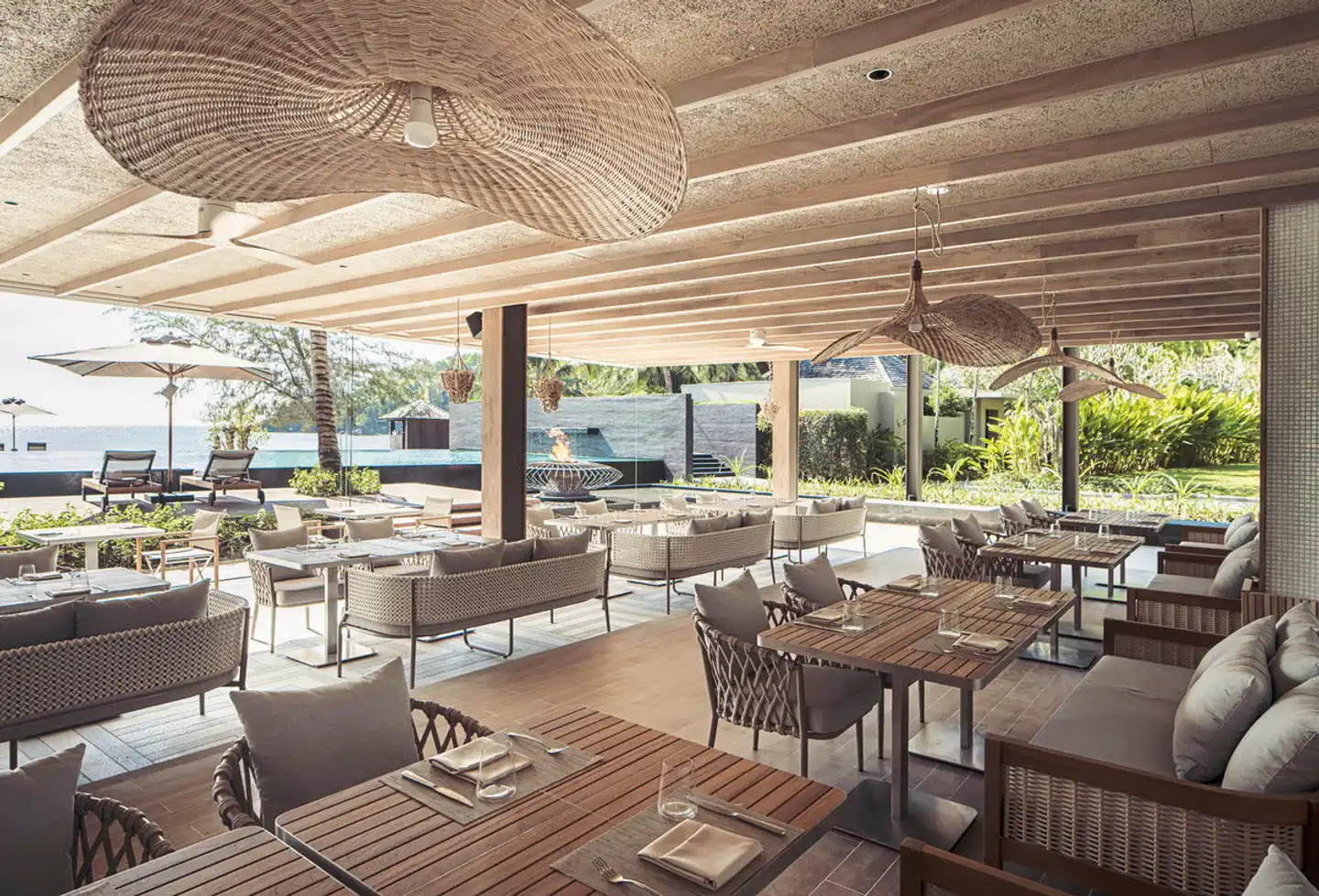 Anantara Layan Phuket Resort Restaurant