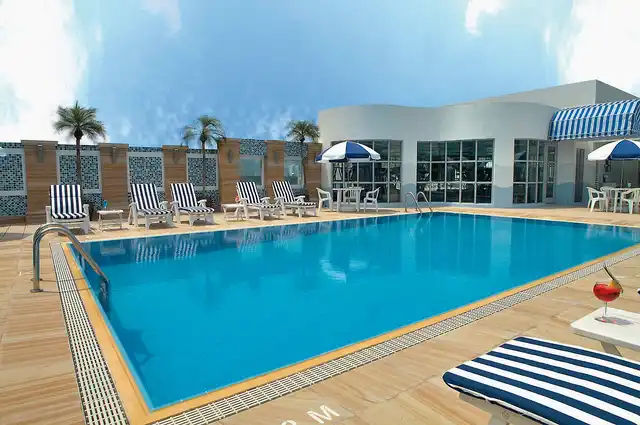 Metropark Kowloon Pool