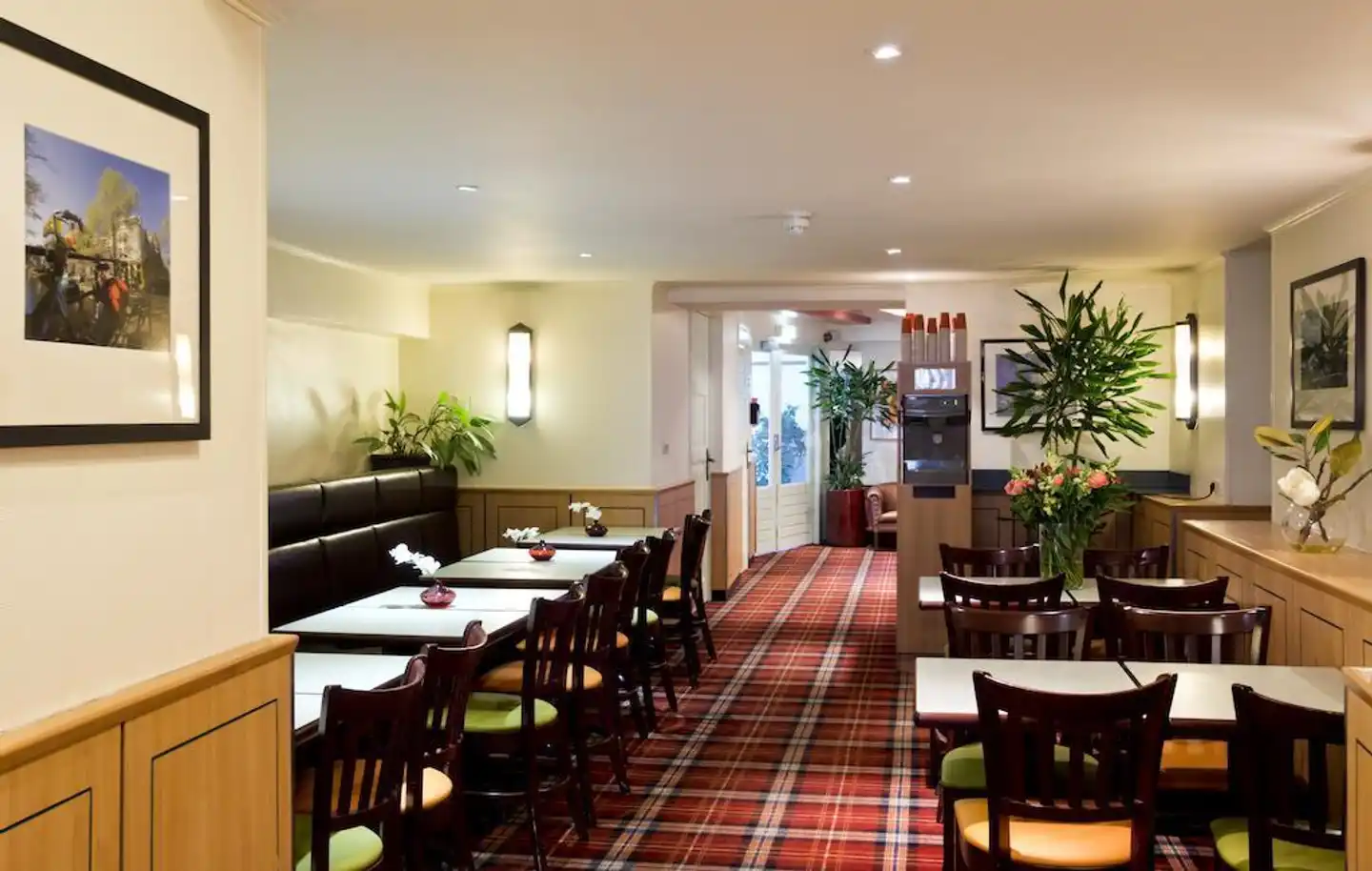 Avenue Restaurant
