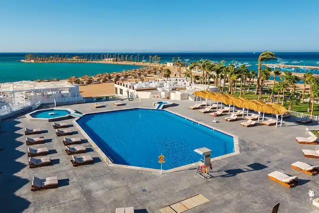 Meraki Resort Pool